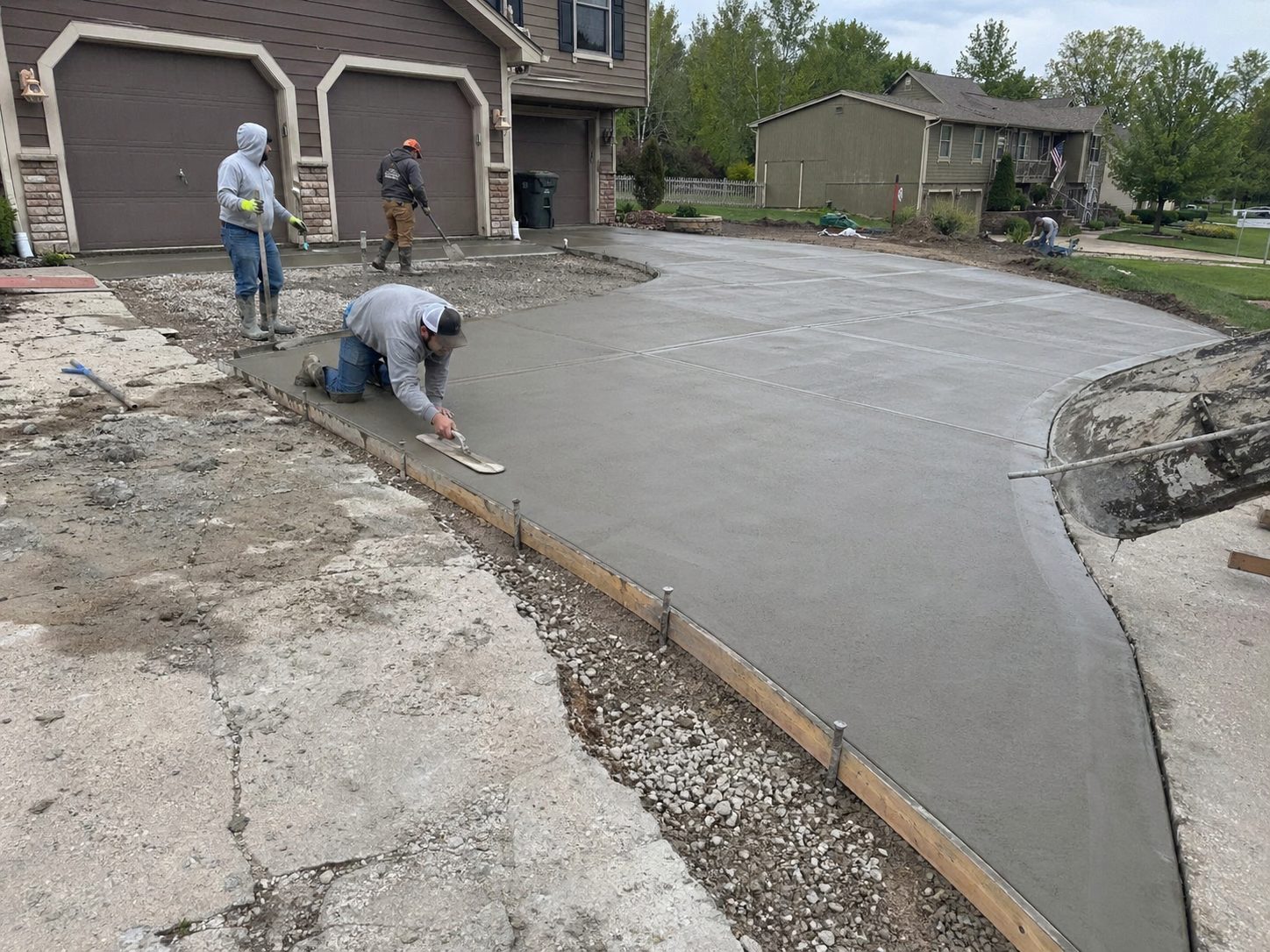 Finished concrete driveway installation in Lee's Summit, Missouri