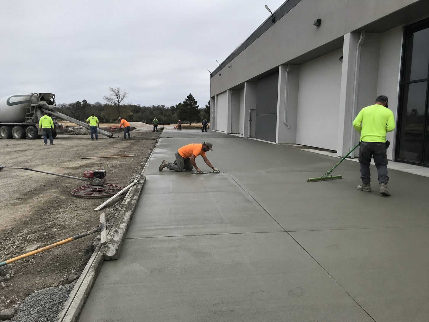 Commercial concrete flatwork pour near the Grandview Triangle commercial area